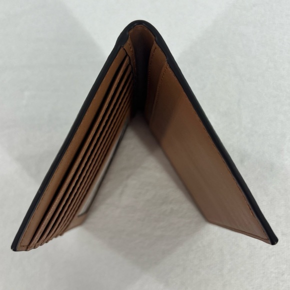 Michael Kors Bedford Travel Passport - Picture 7 of 9